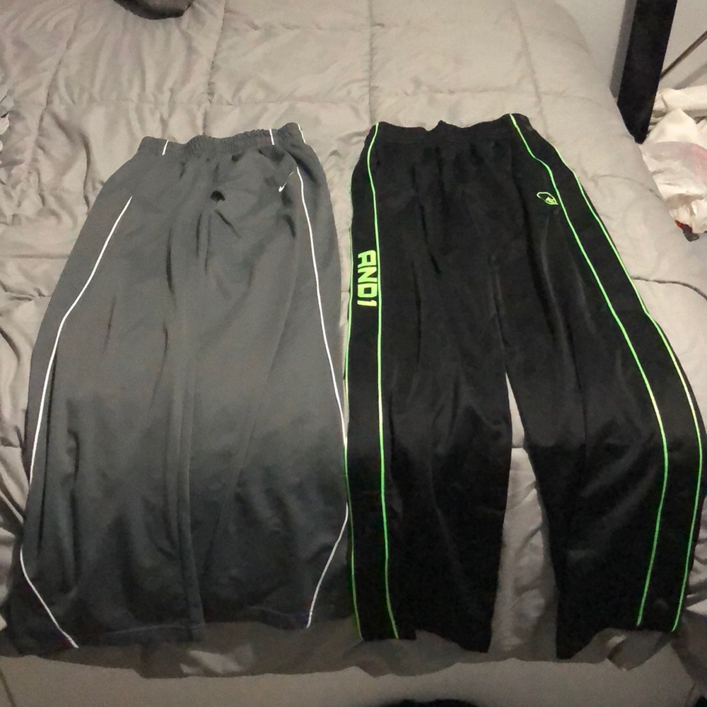 Sweatpants (2) - Picture 3 of 4